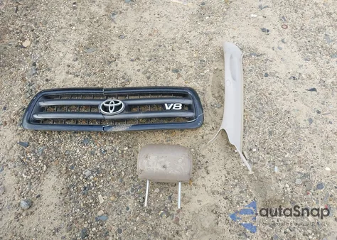 2002 Toyota Sequoia Limited V8 из США, поврежденный, VIN 5TDBT48A52S115956